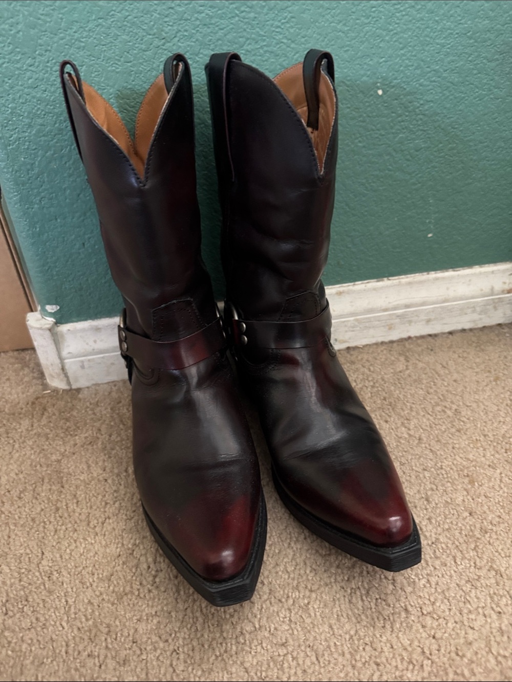 dingo Men's Black Western Harness Boots with Burgundy Accents